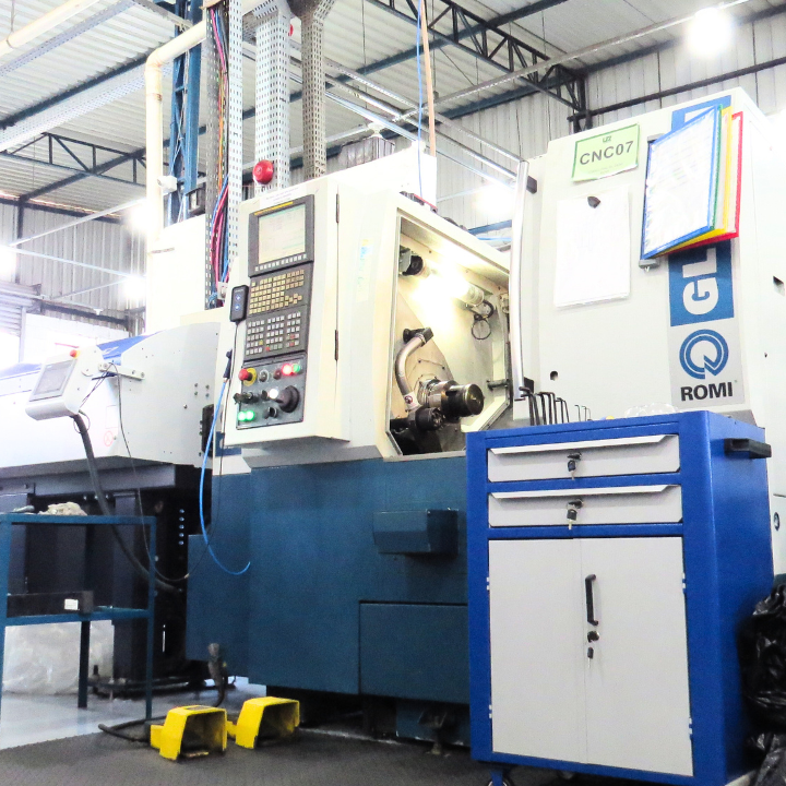Torno CNC ROMI GL240M